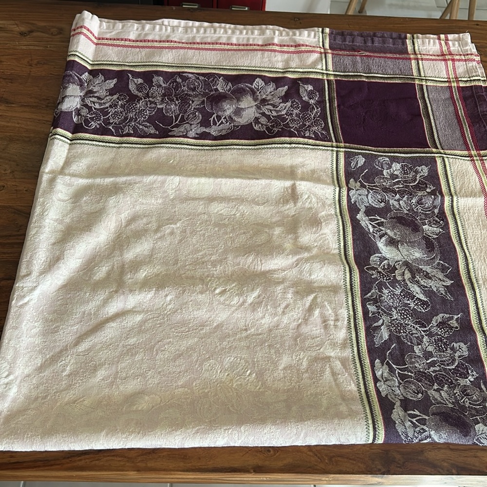 Anne De Solene Cotton Vintage Purple Pink Rectangular Fruit Print Table Cloth - Picture 11 of 17